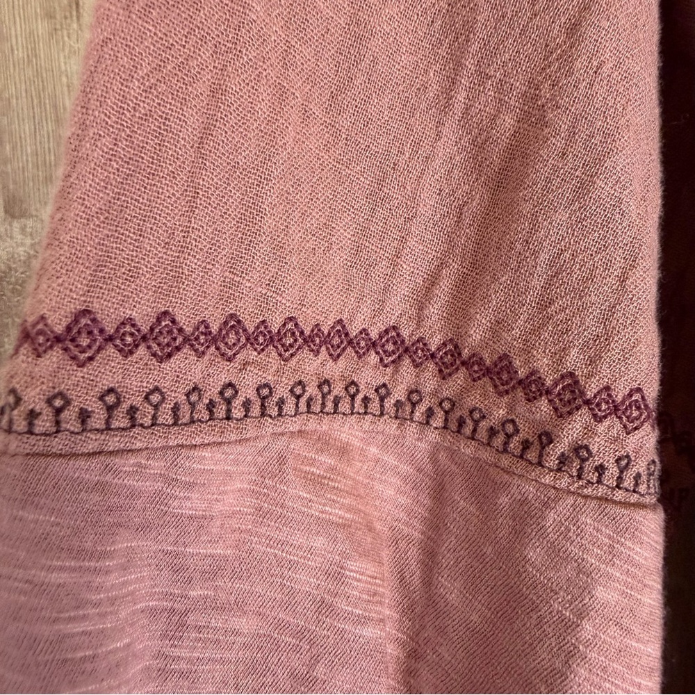 Pure Jill Elements J. Jill Mixed Media Embroidered Top - Picture 4 of 6